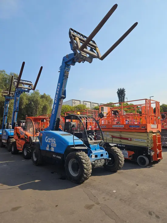 2017 Genie GTH-5519 Forklift