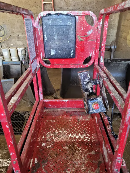 2018 MEC MICRO 19 Scissor Lift