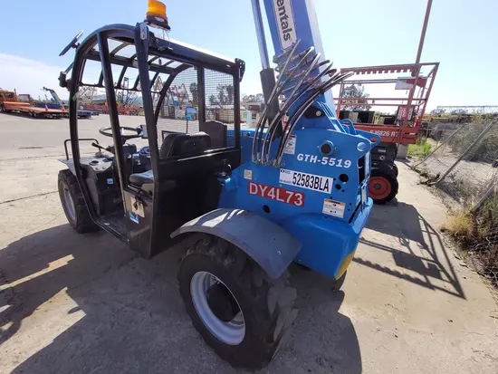 2017 Genie GTH-5519 Forklift
