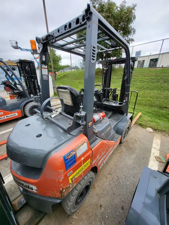2017 Toyota 8FGU25 Warehouse Forklift