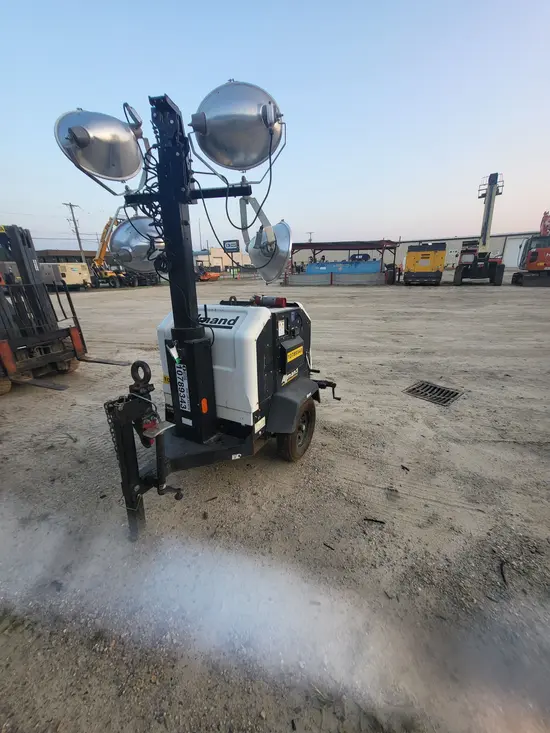 2018 Allmand NIGHT LIGHT V Towable Light Tower