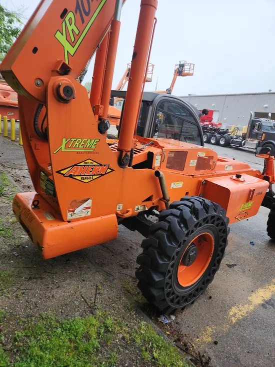 2017 XTREME XR1045 Forklift