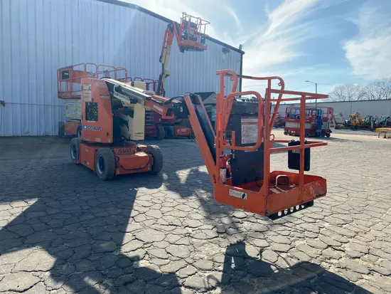 2015 JLG E300AJP Articulating Boom Lift