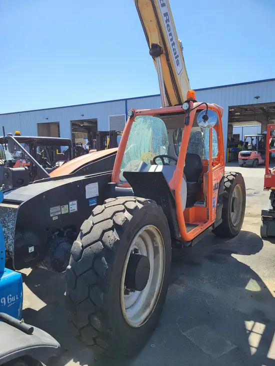 2017 JLG 943 S Forklift