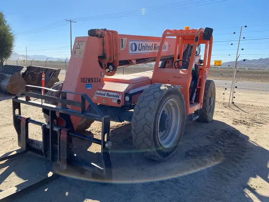 2014 SKYTRAK 8042 Forklift