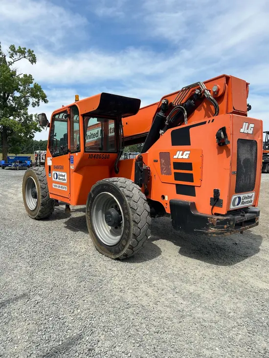 2016 SKYTRAK 8042 Forklift