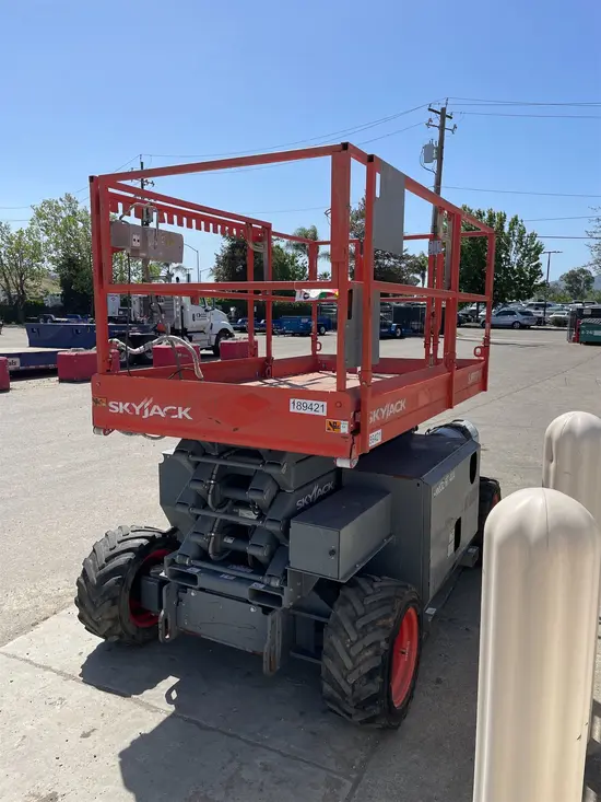2017 Skyjack SJ6832RT Rough Terrain Scissor Lift