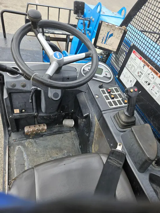 2017 Genie GTH-5519 Forklift
