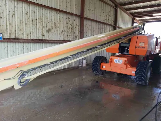 2017 JLG 800S Boom Lift