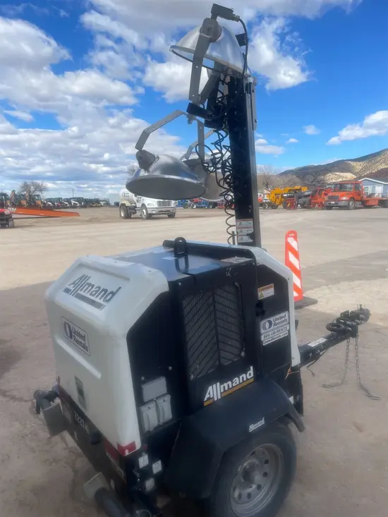 2019 Allmand NLV-ML3EC Portable Work Light