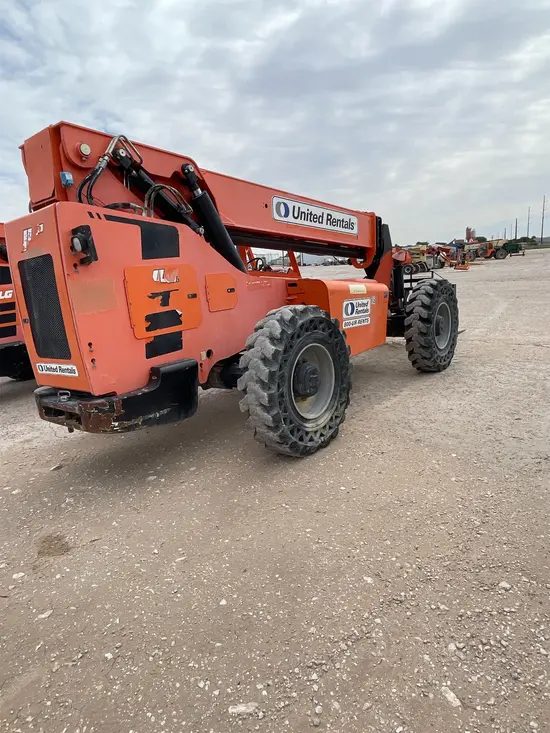 2016 SKYTRAK 8042 Forklift