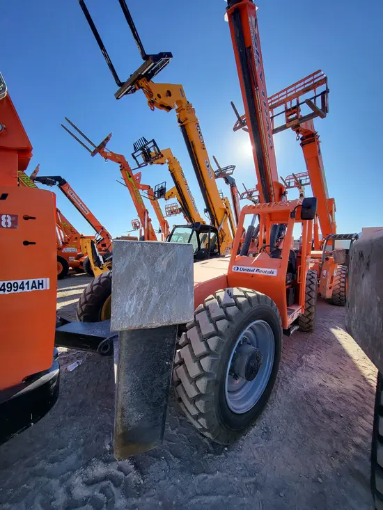 2017 SKYTRAK 10054 Forklift