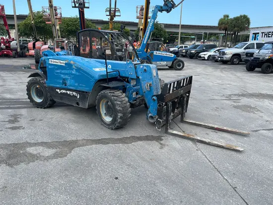 2016 Genie GTH-5519 Forklift