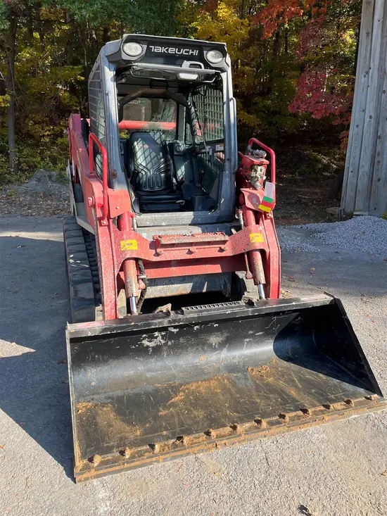 2017 Takeuchi TL10V2-CR Track Loader