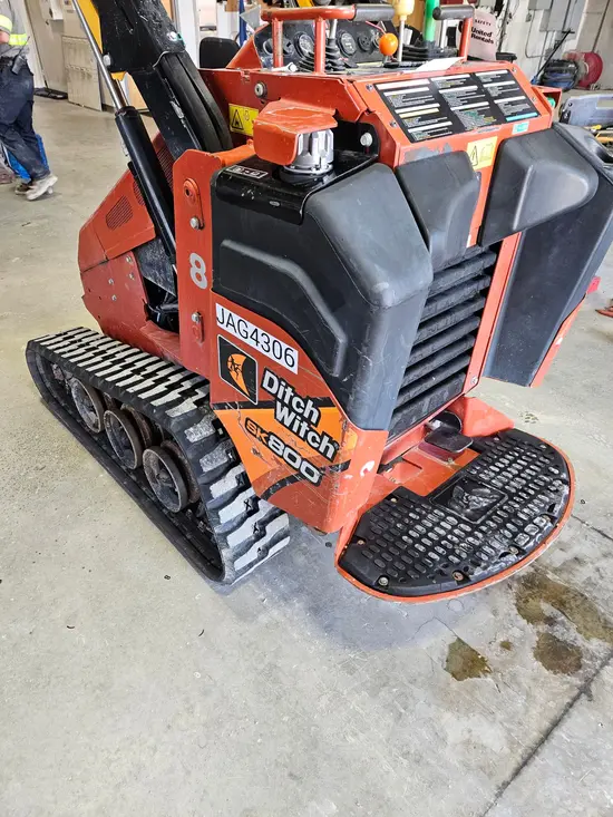 2020 Ditch Witch SK800 Track Loader