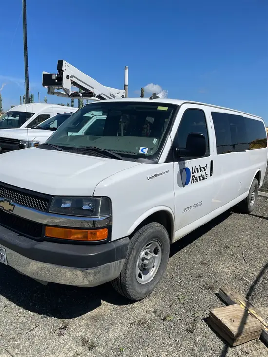 2016 CHEVROLET 3500EXTLSGRWD Vehicle