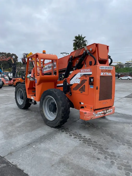 2015 SKYTRAK 6042 Forklift