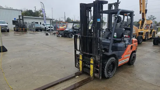 2017 Toyota 8FDU30 Warehouse Forklift