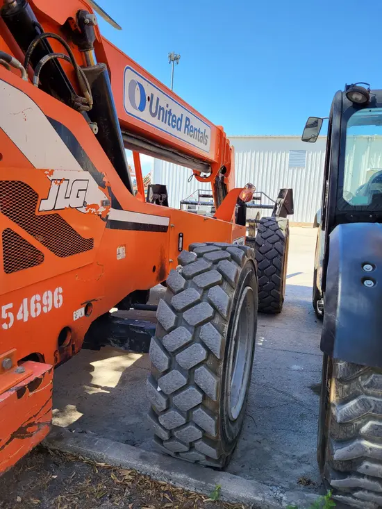 2015 SKYTRAK 10054 Forklift