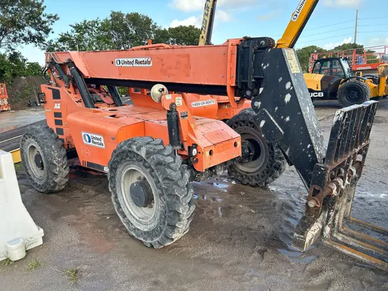 2016 SKYTRAK 6042 Forklift
