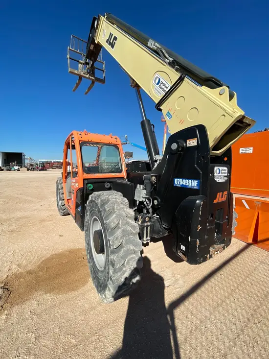 2017 JLG 943 Forklift