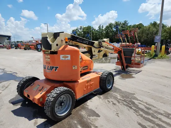 2014 JLG E450AJ Articulating Boom Lift