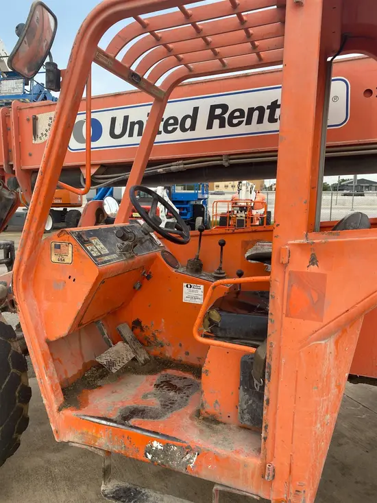2015 SKYTRAK 8042 Forklift