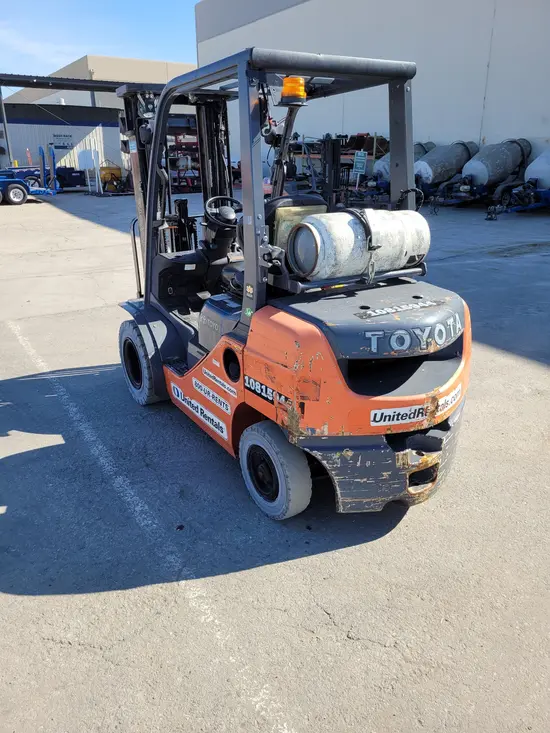 2018 Toyota 8FGU25 Warehouse Forklift
