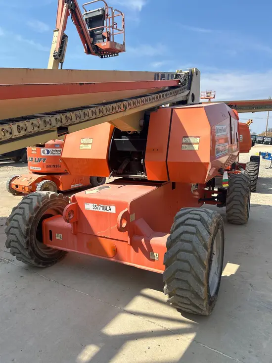 2016 JLG 800S Boom Lift