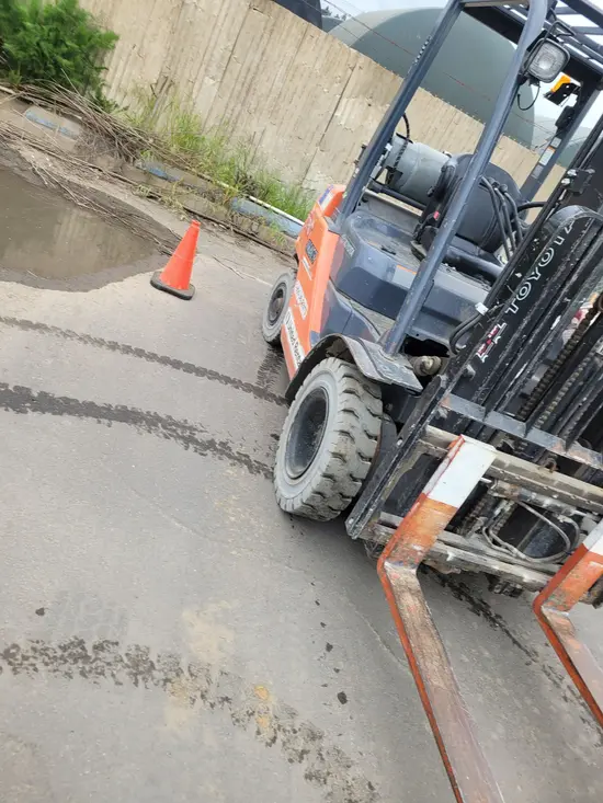 2017 Toyota 8FGU25 Warehouse Forklift