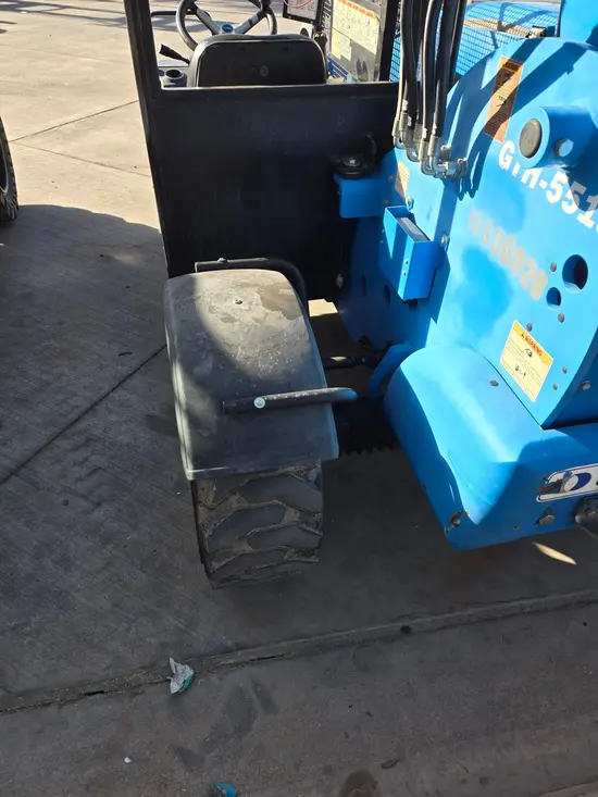 2018 Genie GTH-5519 Forklift