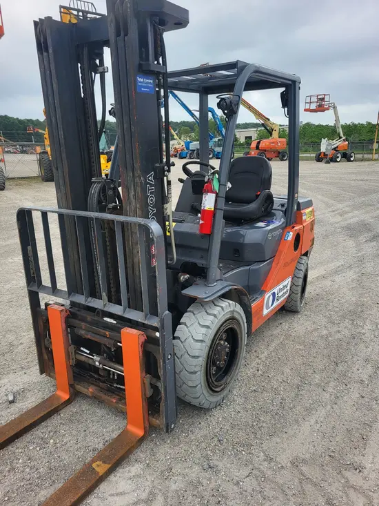2021 Toyota 8FDU30 Warehouse Forklift