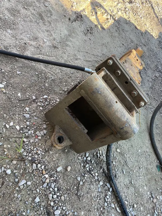 2014 Atlas Copco SB 452 Attachment