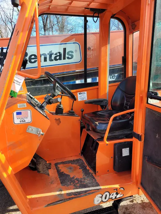 2015 SKYTRAK 6042 Forklift