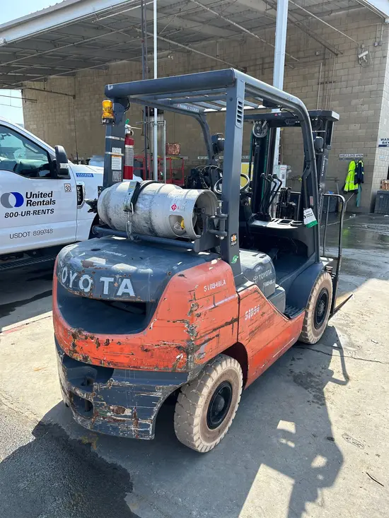 2017 Toyota 8FGU25 Warehouse Forklift