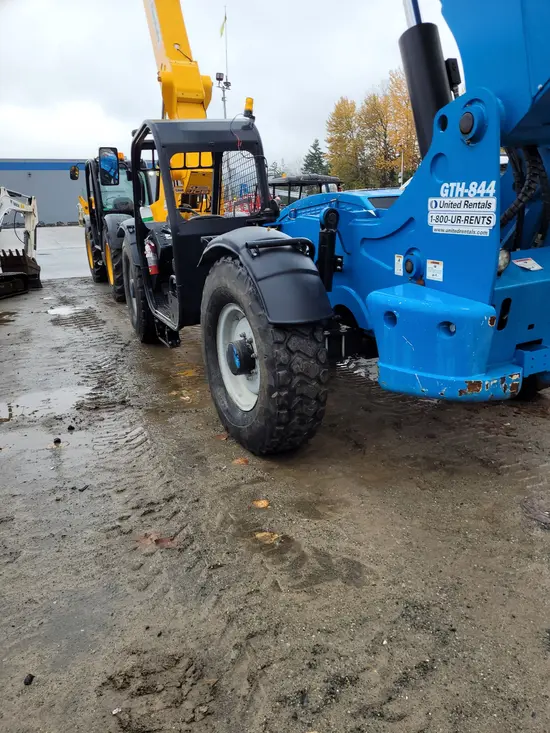 2016 Genie GTH-844 Forklift