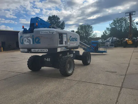 2015 Genie S-65 Boom Lift
