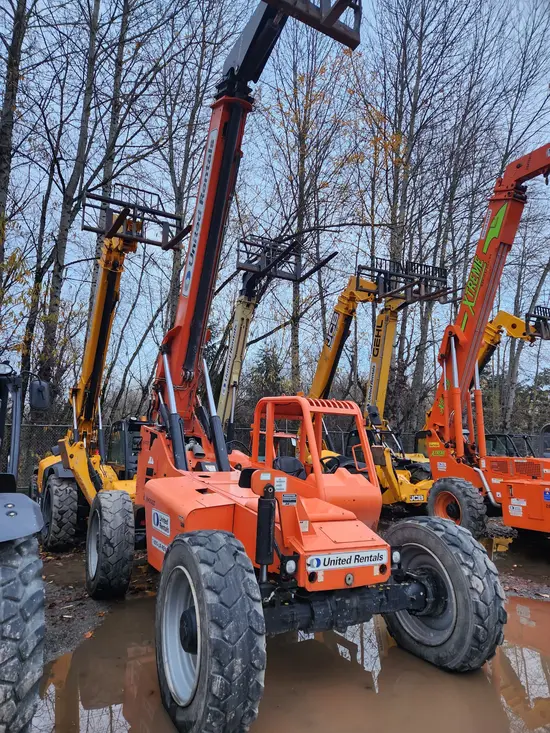 2016 SKYTRAK 8042 Forklift