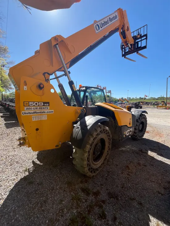 2020 JCB 509-42 Forklift