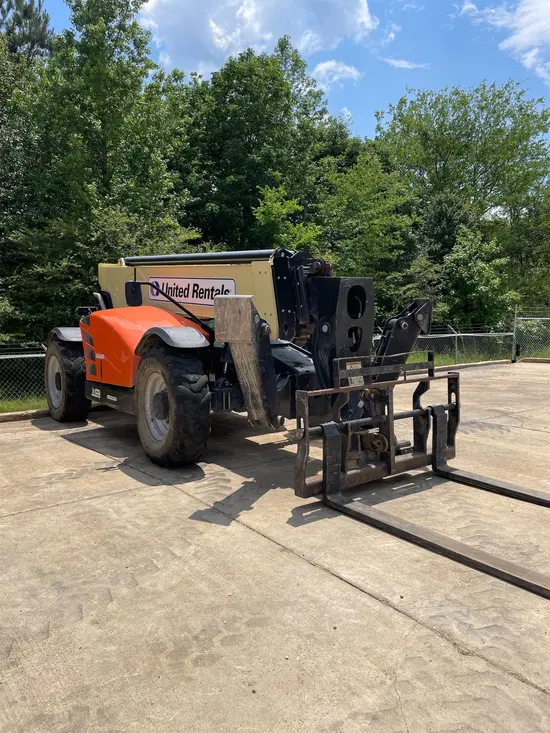 2018 JLG 1055 Forklift
