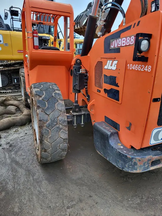 2016 SKYTRAK 6042 Forklift