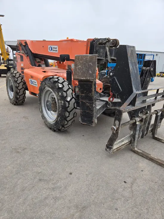 2017 SKYTRAK 10054 Forklift