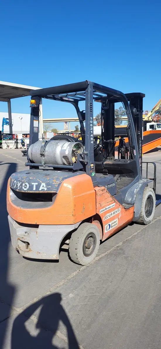 2018 Toyota 8FGU25 Warehouse Forklift