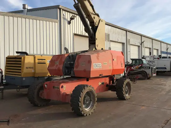 2012 JLG 800S Boom Lift