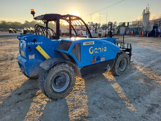 2017 Genie GTH-5519 Forklift