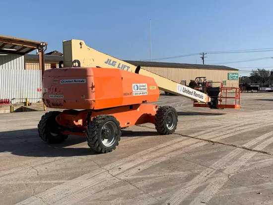 2013 JLG 800S Boom Lift