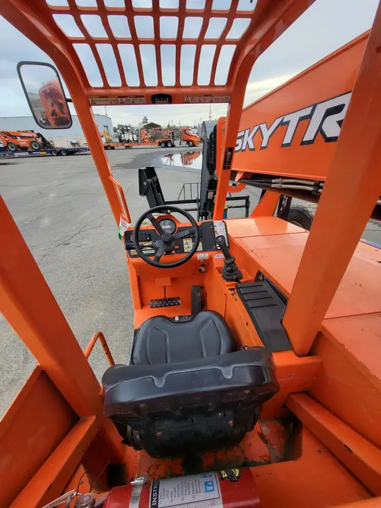 2016 SKYTRAK 10054 Forklift