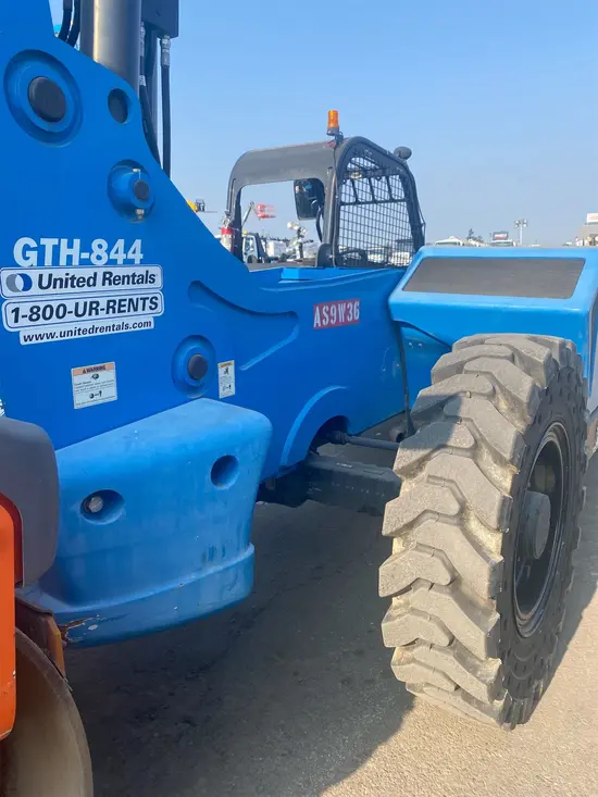 2014 Genie GTH-844 Forklift