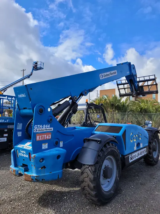 2015 Genie GTH-844 Forklift