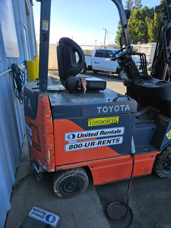 2017 Toyota 8FBCU25 Warehouse Forklift